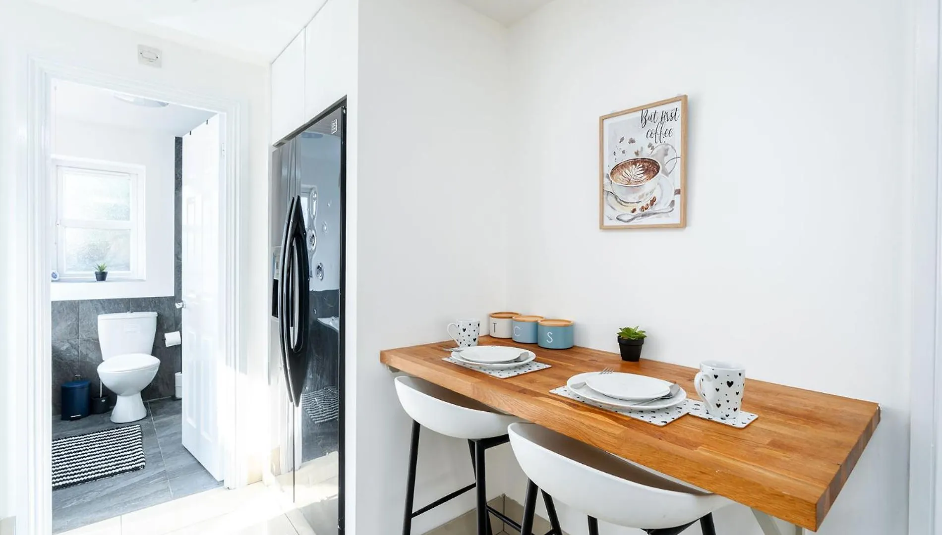 4Bdr House,8 Guests, Contractor Stays , Holiday Home, Free Parking, Reliable Wifi, Worksite And Amenities Nearby! 동커스터 0*,
