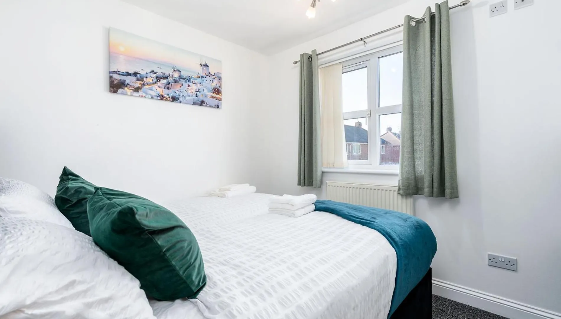 4Bdr House,8 Guests, Contractor Stays , Holiday Home, Free Parking, Reliable Wifi, Worksite And Amenities Nearby! 동커스터 0*,  영국